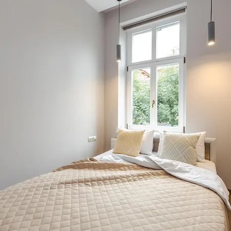 Inshiapartments On Kovzhuna Str *